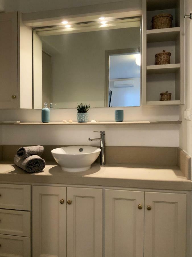 Aqua Blue, Only 100 Meters From The Beach Of Gialiskari Ioulis Exterior foto